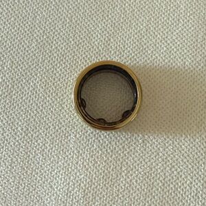 Oura Ring Gen 3 Horizon Gold Size 7 with charger